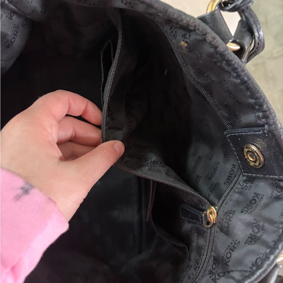 Michael Kors Signature Black and Tan Tote from early 2010s - Picture 6 of 8